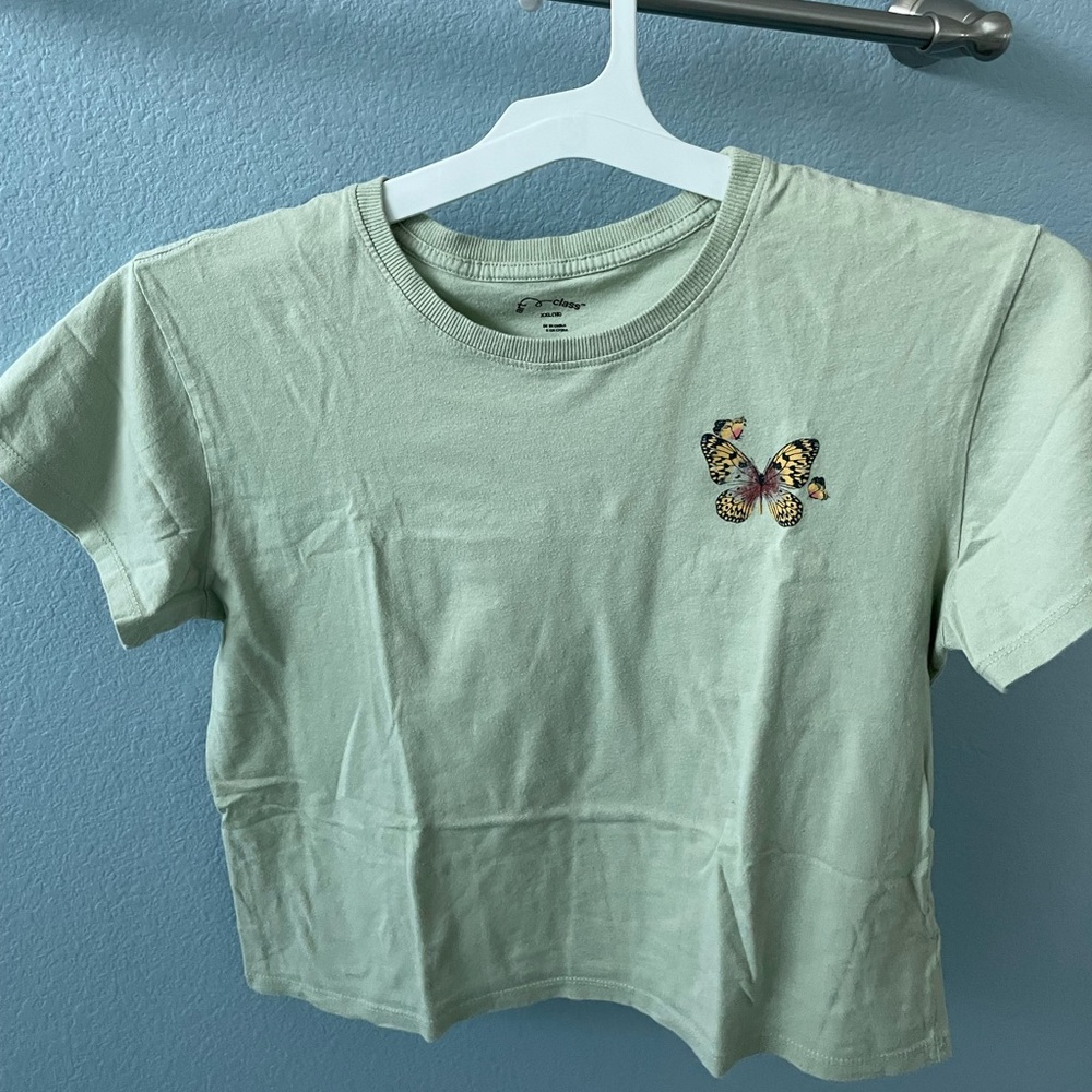 GREEN BUTTERFLY TEE